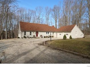 10 Carriage Dr, Oxford, CT 06478