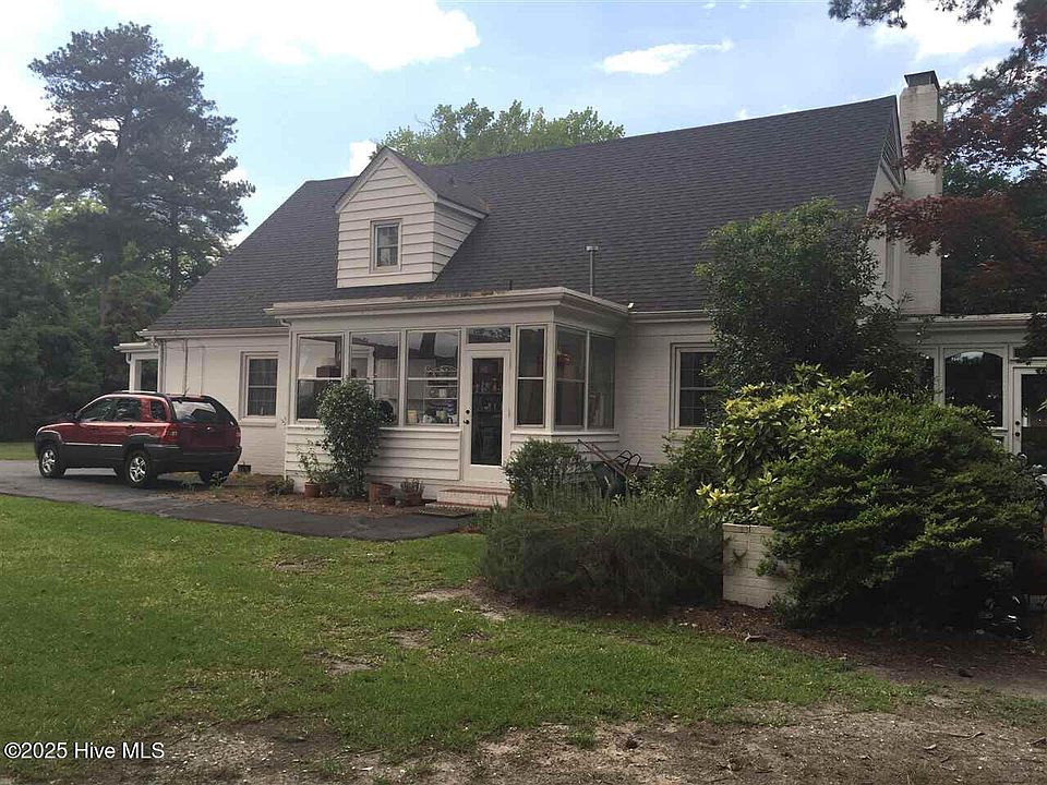 2nd image of 829 S Second Street