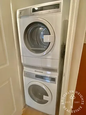 Rented by Brooklyn Heights Real Estate Inc | media 9