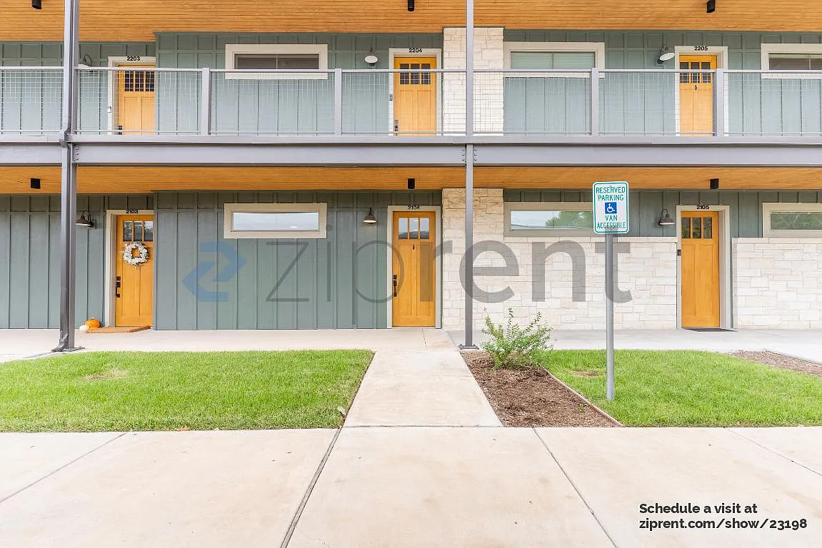 1 bed, 756 sqft, $1,750 — Photo 1