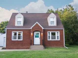 509 W Sunset Dr, Eureka, IL