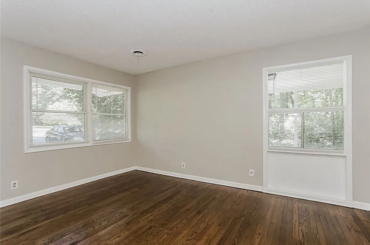 529 Mehaffey Dr — Photo 3