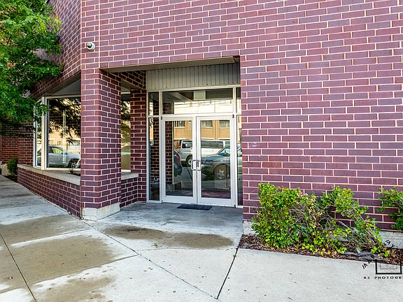 2nd image of 2272 S Archer Ave Unit 5A