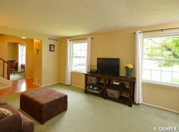 3rd image of 2117 Apple Tree Dr