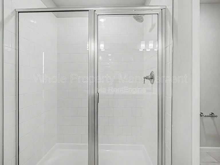 2291 Peregrine Dr — Photo 17
