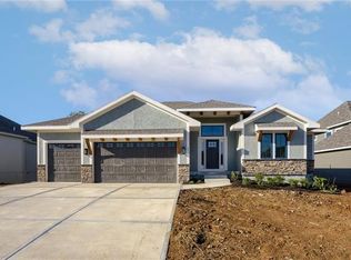 21710 W 46th St, Shawnee, KS 66226