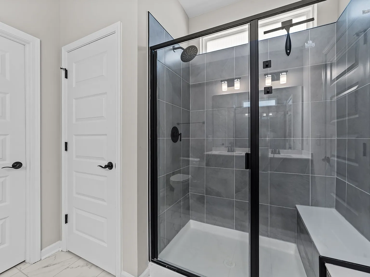 3 bed, 1572 sqft, $2,100 — Photo 3