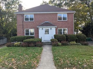 17 Westchester Rd, Newton, MA 02458