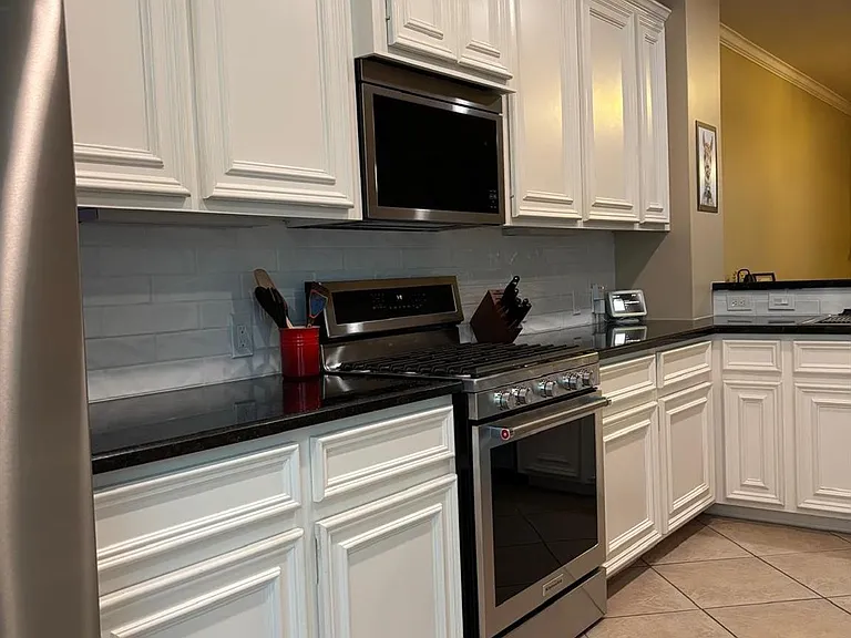 1310 W Webster St — Photo 20