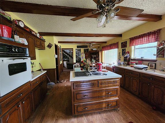 3rd image of 2912 Brandon Dr