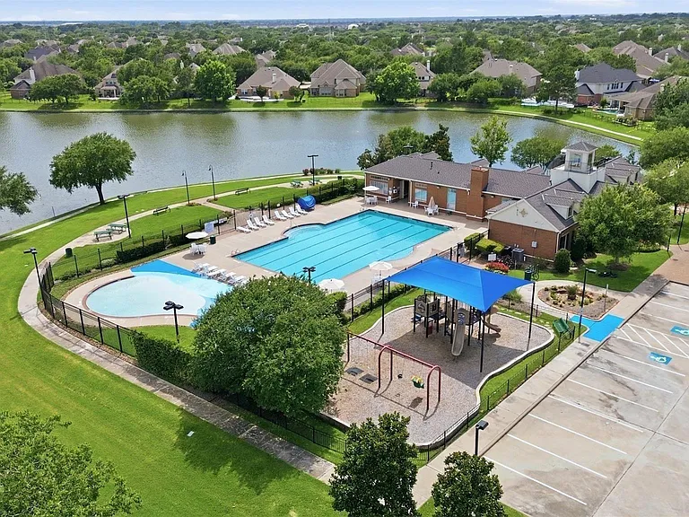 10926 Wynfield Springs Dr — Photo 48