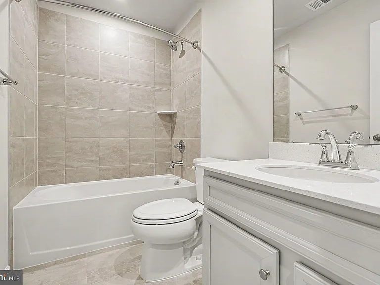 4706 Torrey Ln — Photo 13