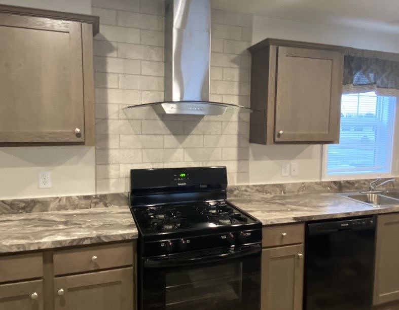 2nd image of 4250 N State Rd #210