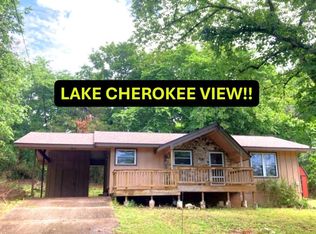 61 E Lakeshore Dr, Cherokee Village, AR 72529