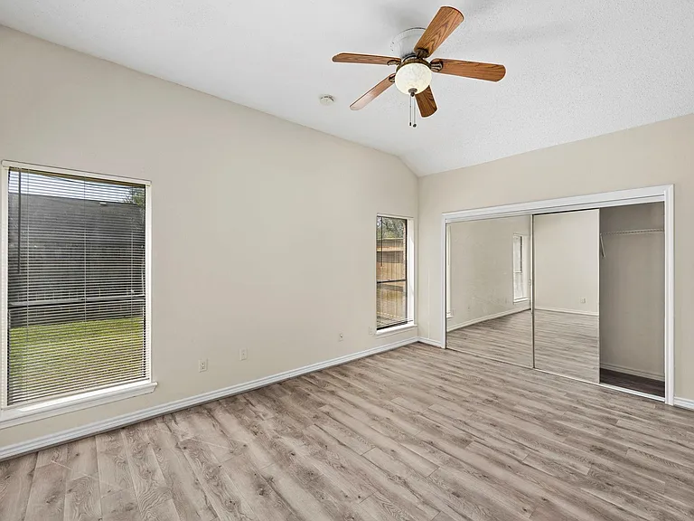 15419 Scenic Haven Dr — Photo 11