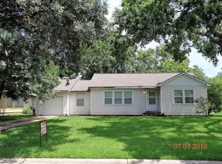 1208 Park Ln, Texas City, TX 77590