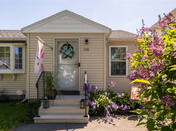 110 Brookhaven Ter, Rochester, NY 14621