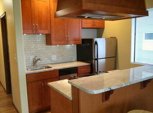 2355 Franklin Ave E APT 305, Seattle, WA 98102