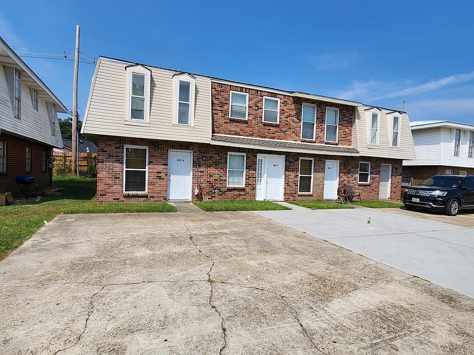 1st image of 205 Belle Terre Blvd #B