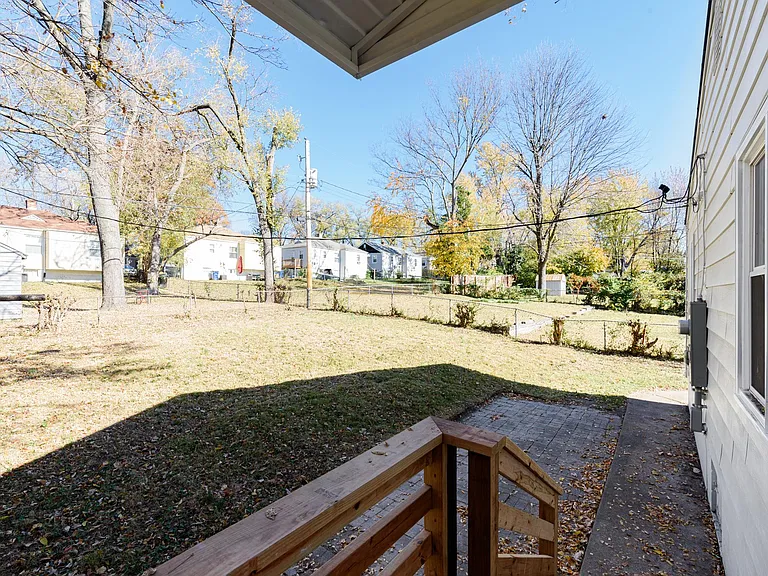 9429 Harold Dr — Photo 25