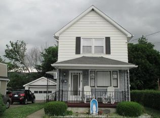 317 Dewey St, Throop, PA 18512
