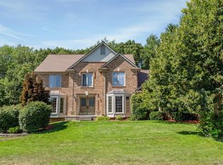 3740 Merriweather Ln, Rochester Hills, MI 48306