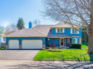 1474 Corral Ln, Woodbury, MN 55125