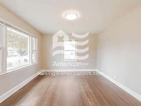 18192_003_living_room_4.jpg