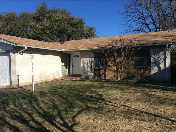 4th image of 4701 Danville Dr