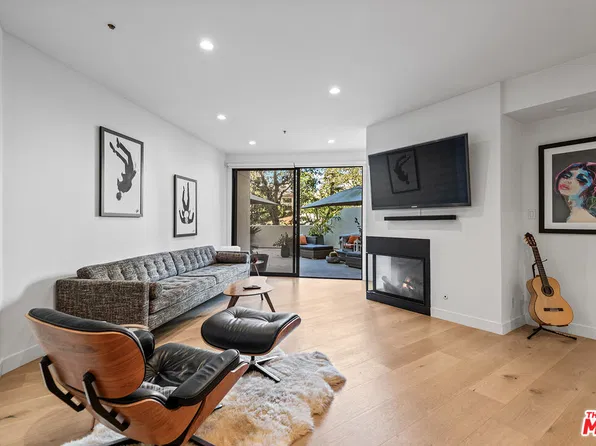 2102 Century Park Ln, Los Angeles, CA