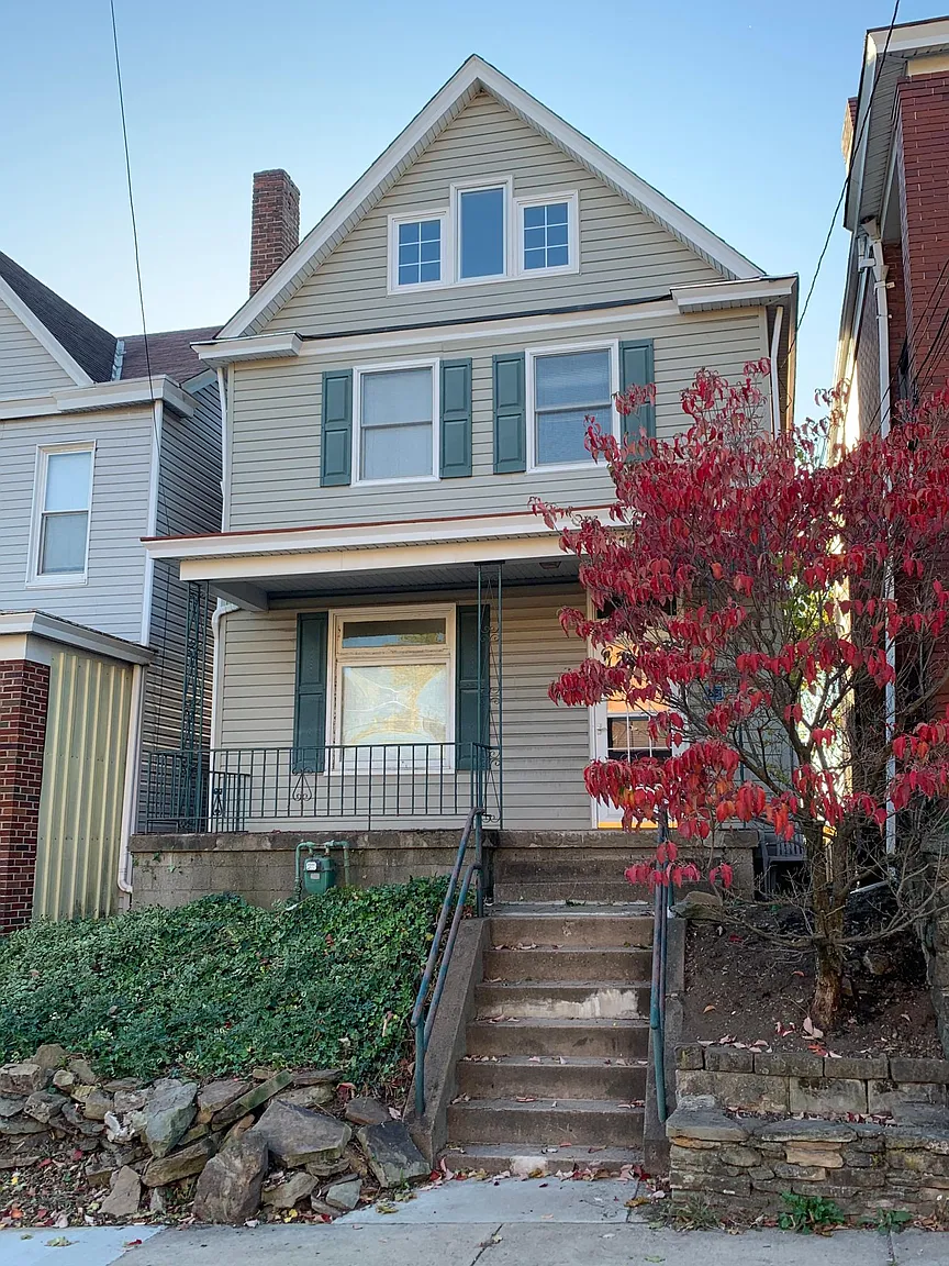 88 Estella Ave photo 1