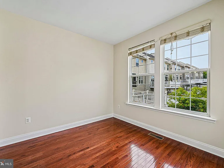 23004 Meadow Mist Rd — Photo 15