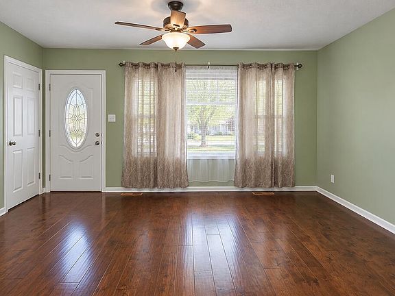 2nd image of 1213 Farrand Ave