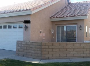 11640 Oak St, Apple Valley, CA 92308