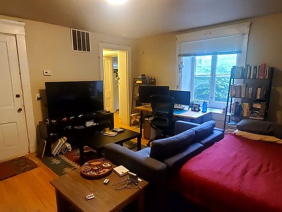 3rd image of 1033 Spaight St #4-A
