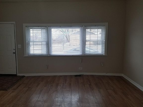 4th image of 8802 S Princeton Ave #1
