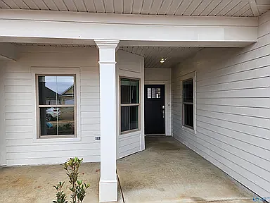 180 Little Britain St — Photo 2