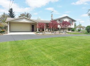 25859 Armada Ridge Rd, Richmond, MI 48062