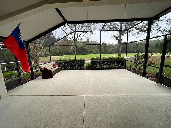 Private rear lanai/patio - Golf course views