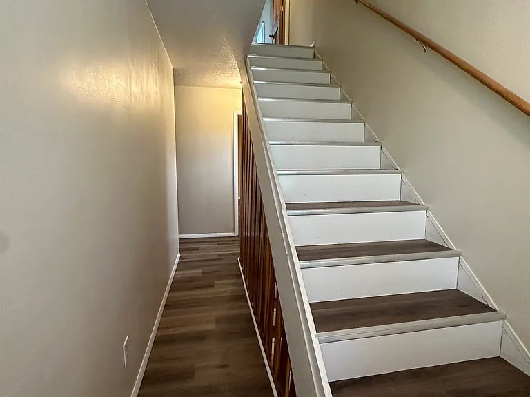 227 N Dicks St — Photo 13