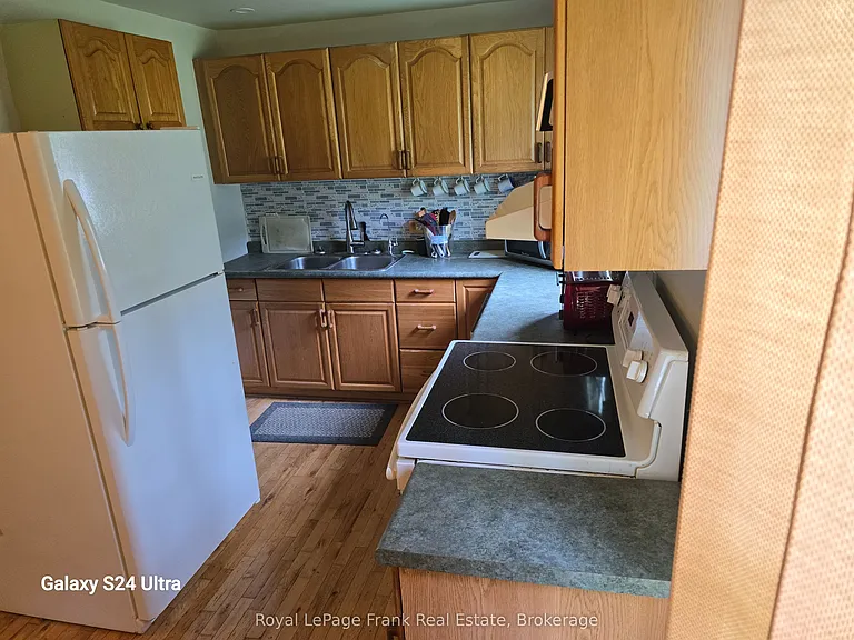 115 Kennedy Dr — Photo 13