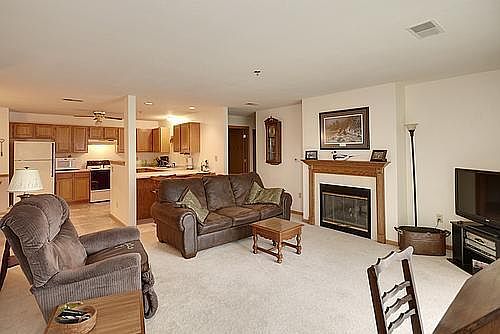 3rd image of 1974 Parknoll Ln