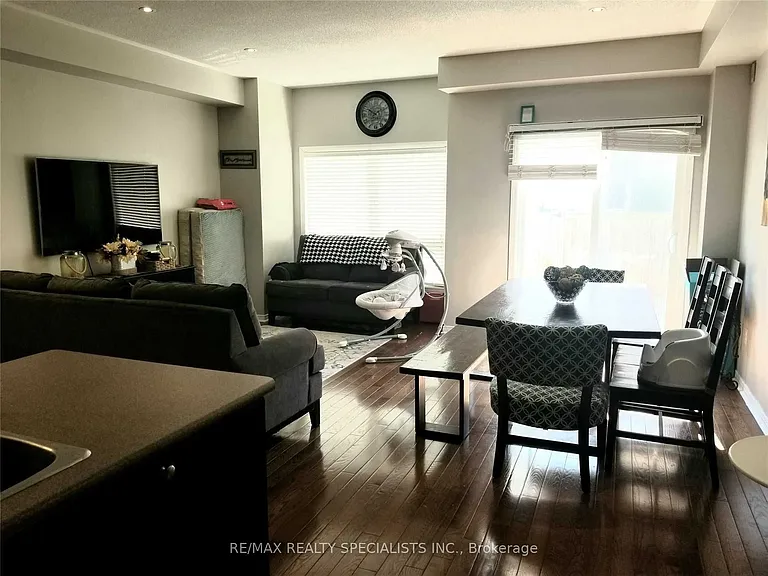110 Highland Rd W #127 — Photo 6