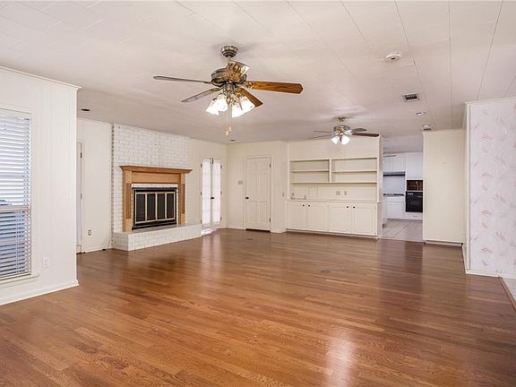 5th image of 4814 Willowick Blvd