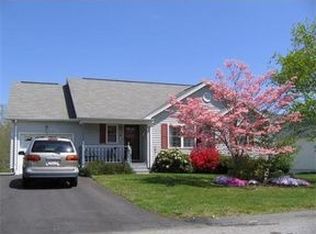 35 Deacon St, Northborough, MA 01532