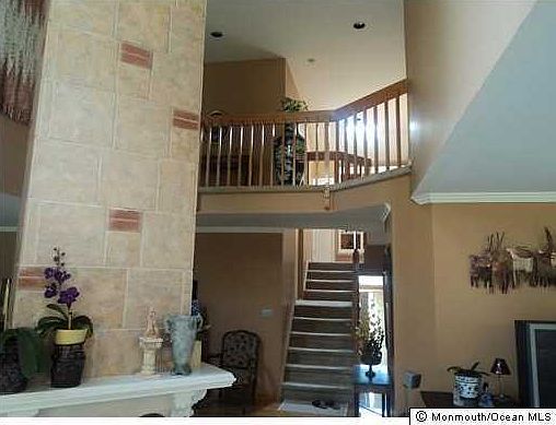2nd image of 125 S Wainwright Drive