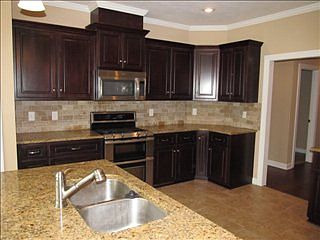 3rd image of 1017 Spotswood Cir