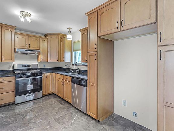 5th image of 10648 Twilight Dr