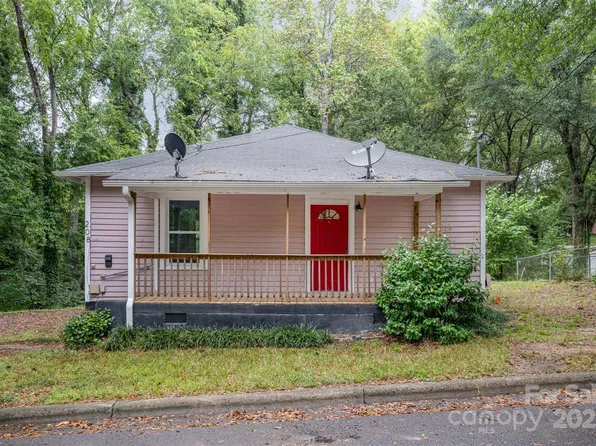 208 Forest St, Clover, SC 29710