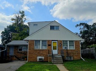 1028 S 27th St APT 3, Omaha, NE 68105